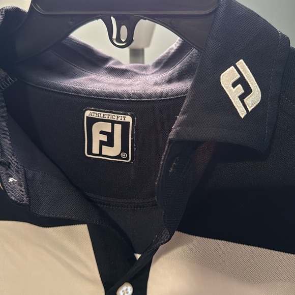 FootJoy Golf Polo ⛳️ - Picture 4 of 5